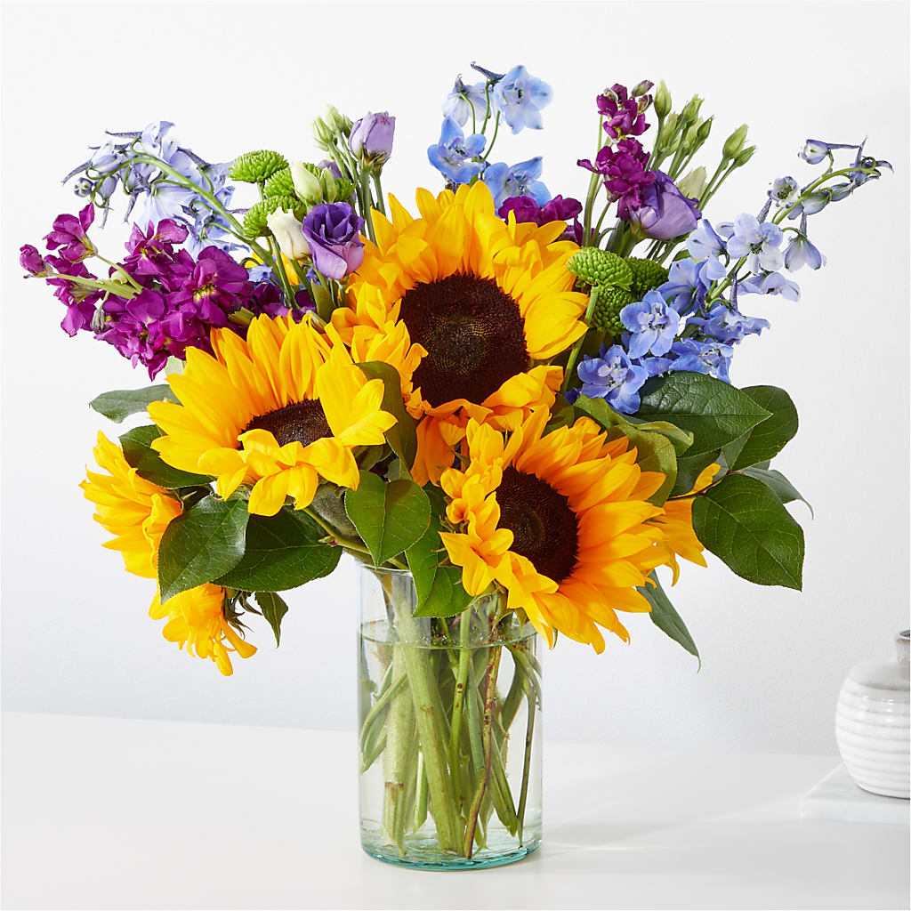 Catching Rays Bouquet – Flowers By Roger Inc, Middletown OH