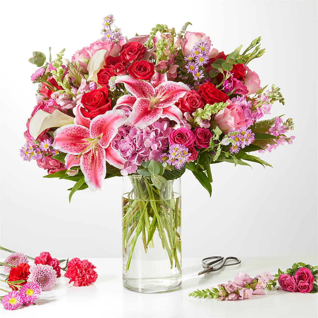 Swooning Over You - A Luxury Florist Original – Flowers By Roger Inc, Middletown OH