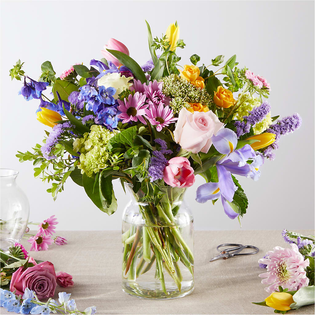 Pastel Tradition - A Florist Original – Flowers By Roger Inc, Middletown OH