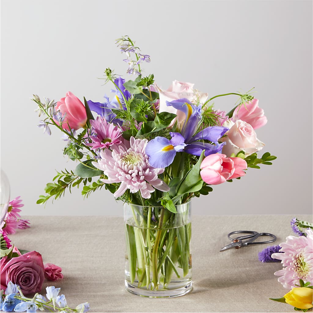 Pastel Tradition - A Florist Original – Flowers By Roger Inc, Middletown OH