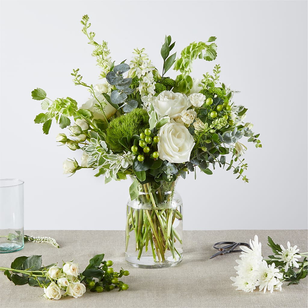Irish Garden - A Florist Original – Flowers By Roger Inc, Middletown OH