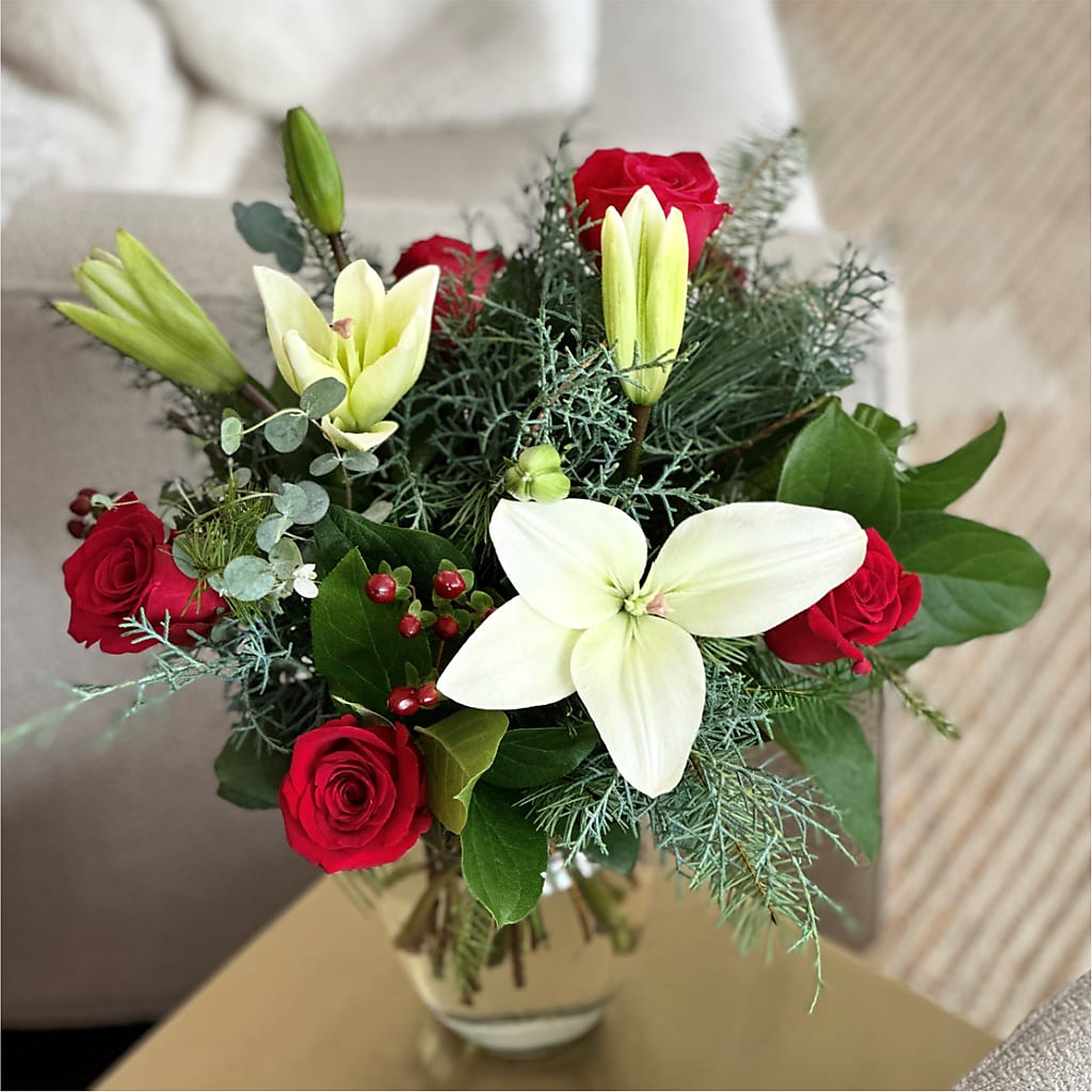 Glittering Lights Bouquet – Flowers By Roger Inc, Middletown OH