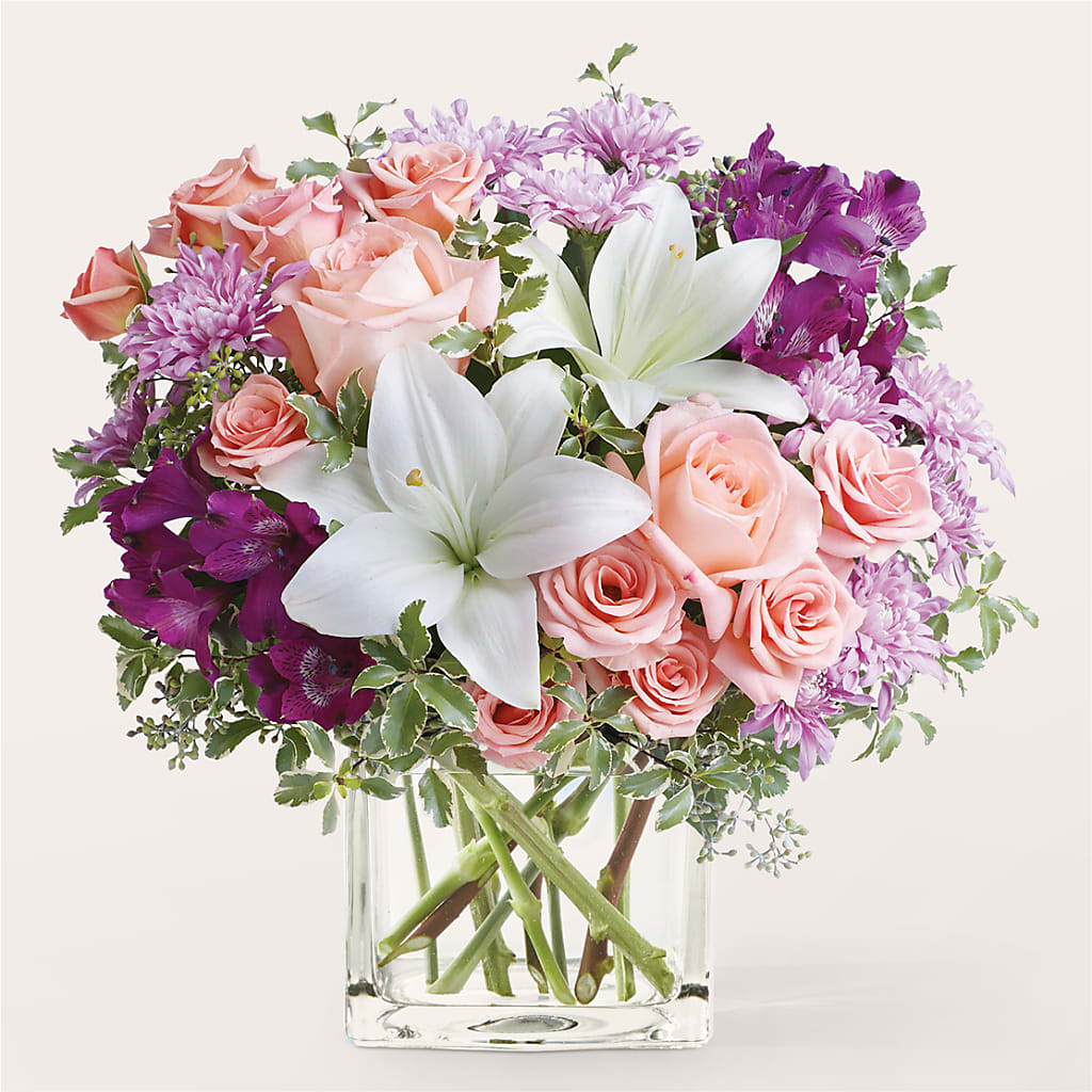 Mani Pedi Bouquet – Flowers By Roger Inc, Middletown OH