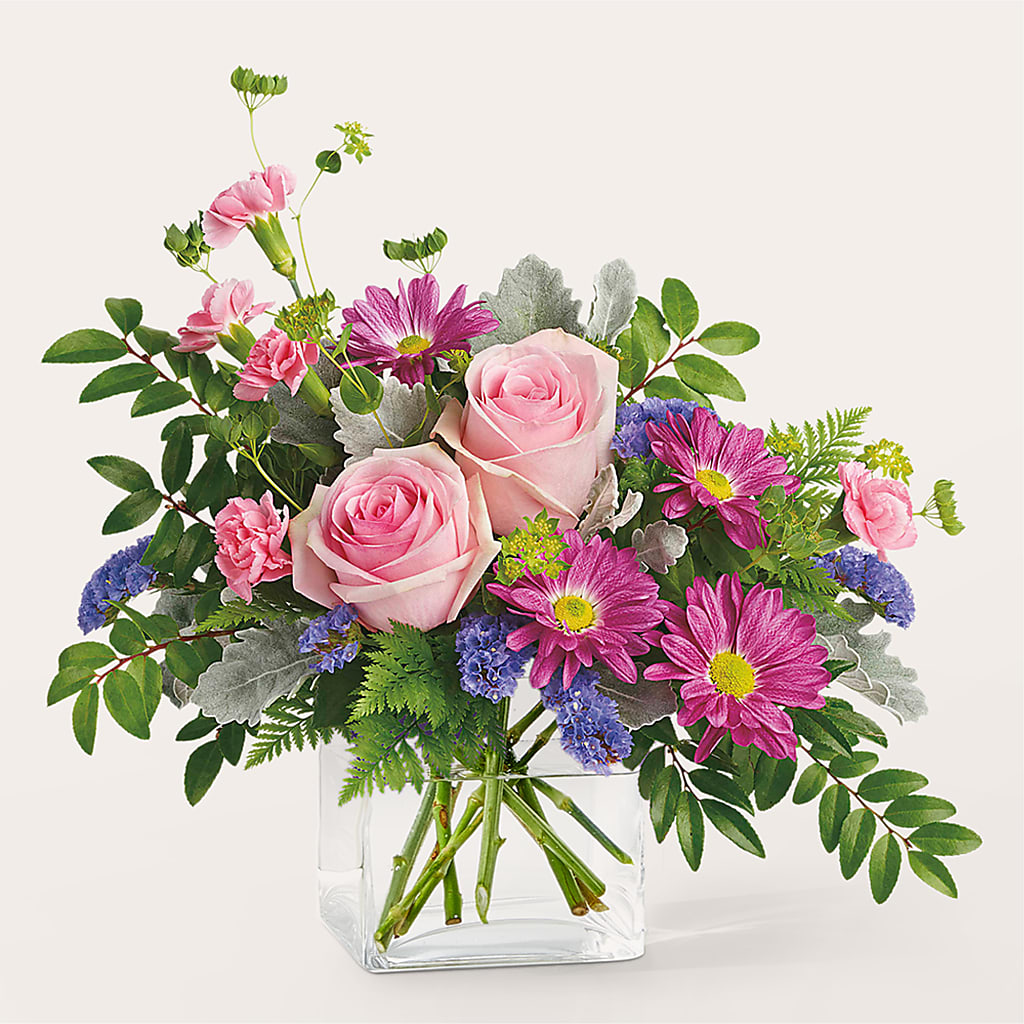 Starlet Bouquet – Flowers By Roger Inc, Middletown OH