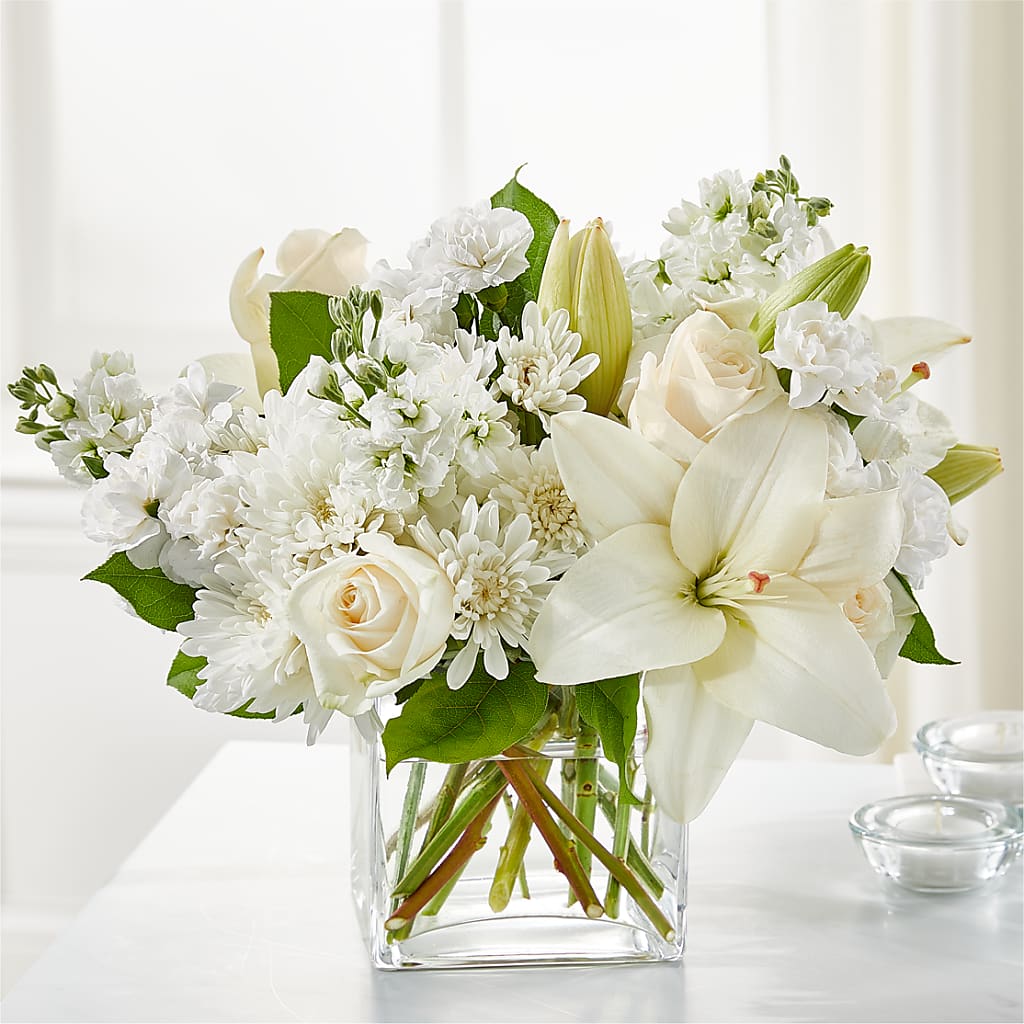 Gentle Breeze Bouquet – Flowers By Roger Inc, Middletown OH