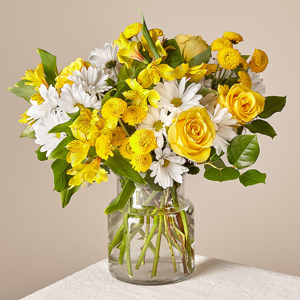 Sunny Sentiments Bouquet – Flowers By Roger Inc, Middletown OH