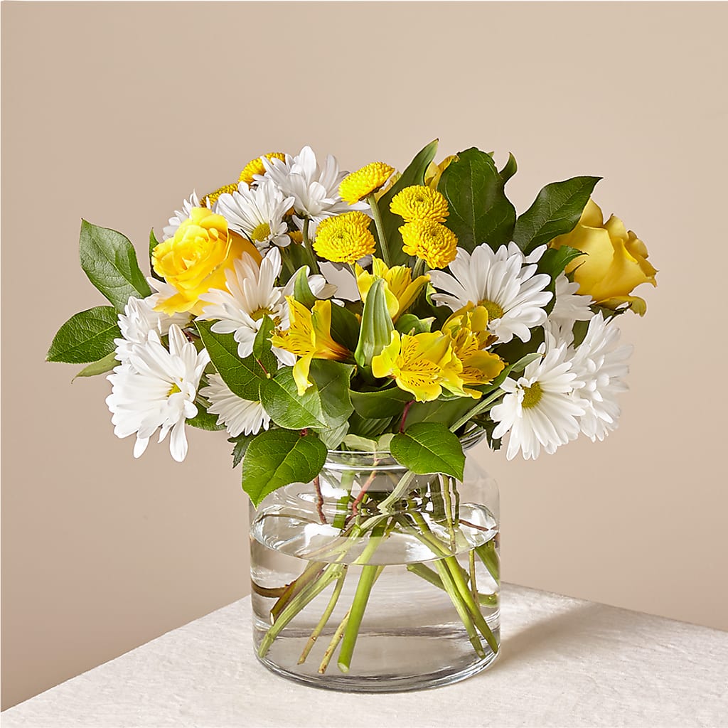 Sunny Sentiments Bouquet – Flowers By Roger Inc, Middletown OH