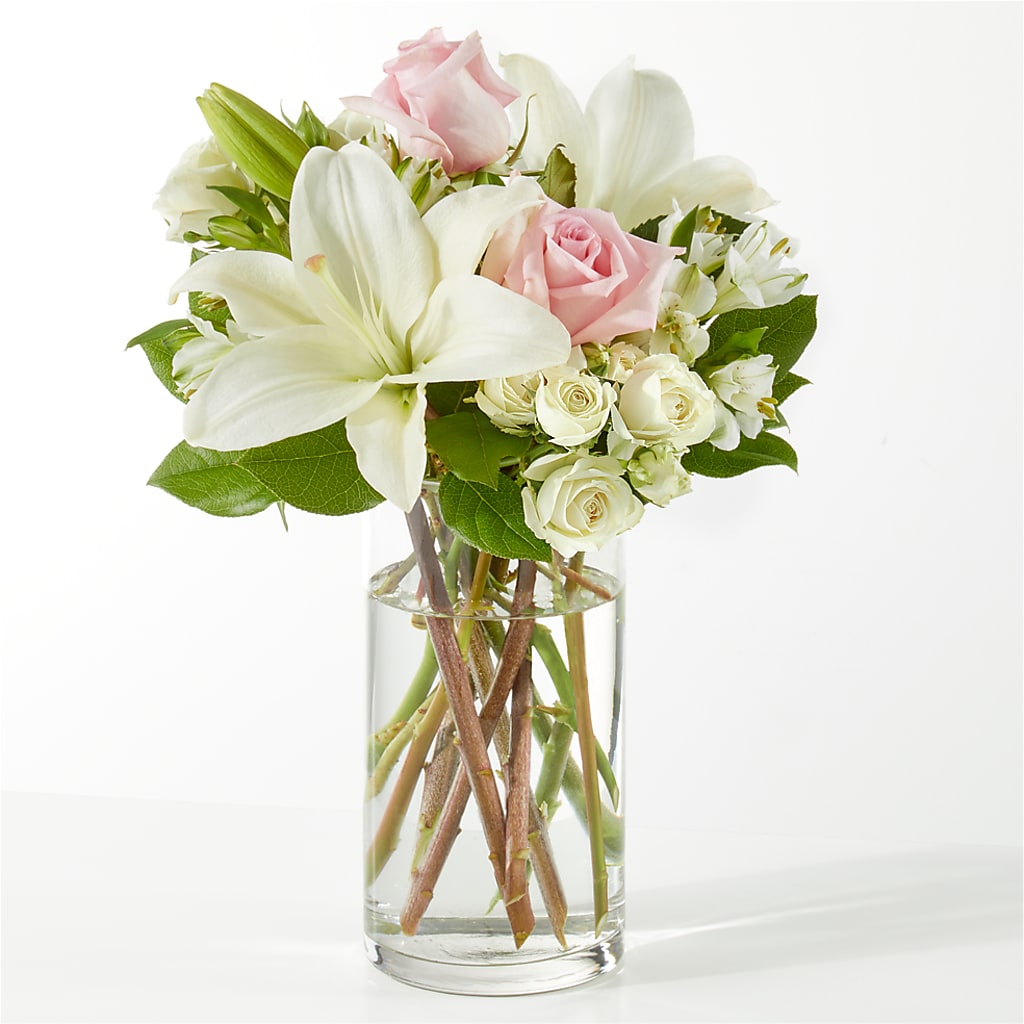 Kindhearted Bouquet – Flowers By Roger Inc, Middletown OH