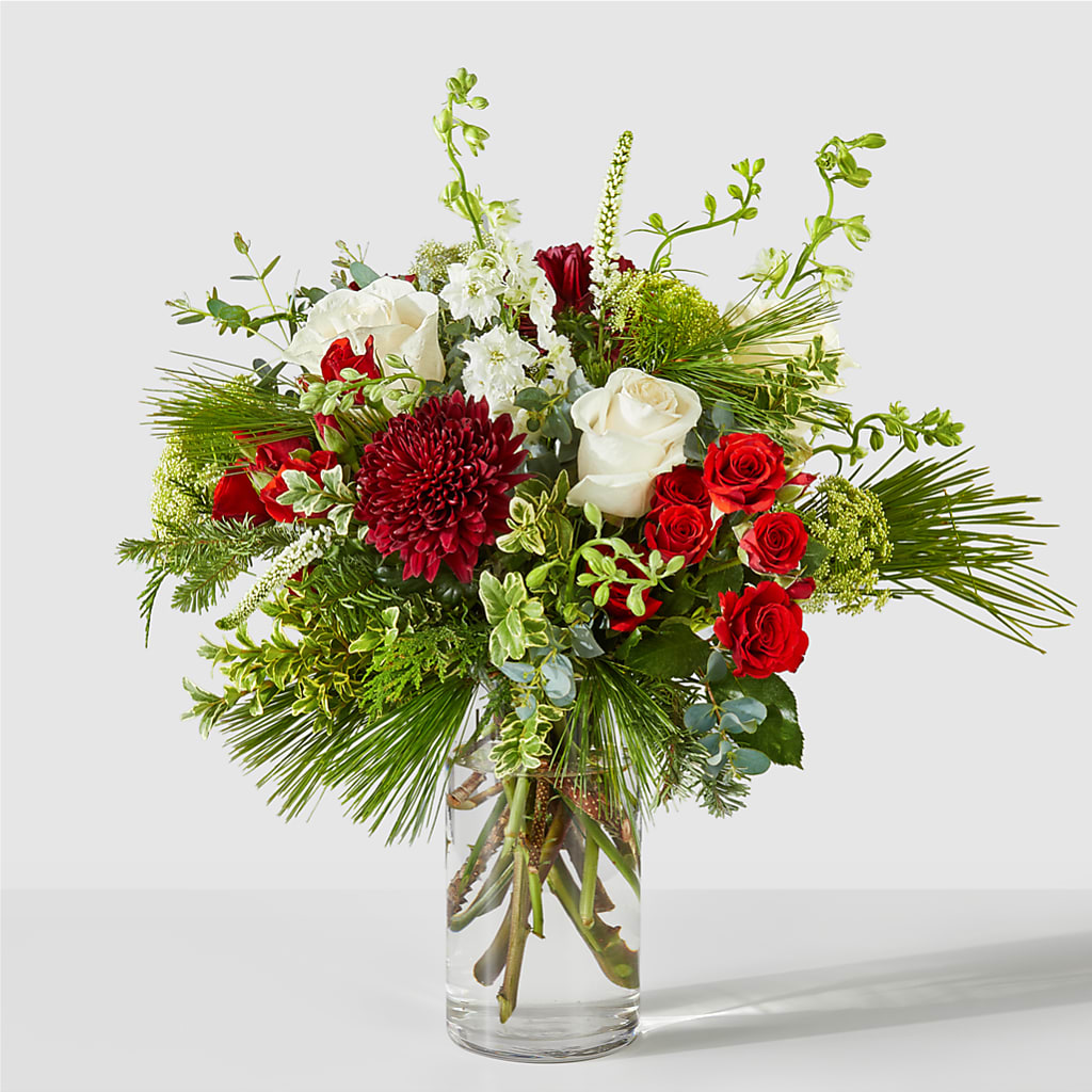 Favorite Traditions Bouquet – Flowers By Roger Inc, Middletown OH