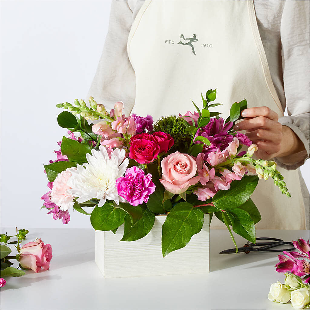 Sweetberry Box – A Florist Original –  Flowers By Roger Inc, Middletown OH