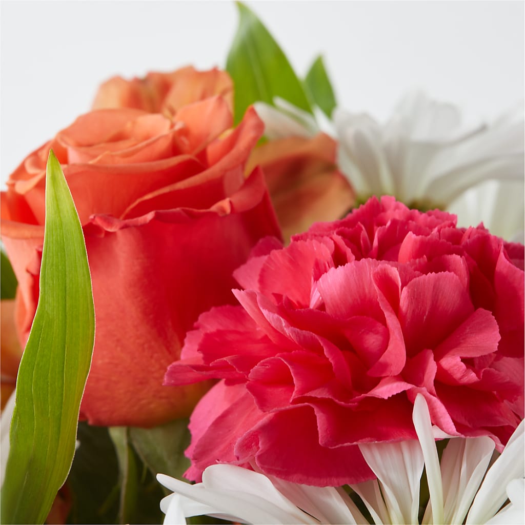 Oopsie Daisy Bouquet –  Flowers By Roger Inc, Middletown OH