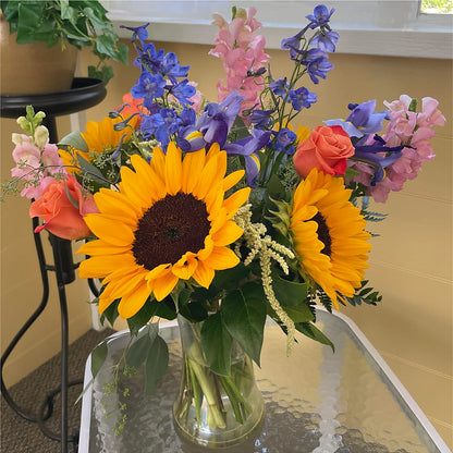 Rays of Life Bouquet –  Flowers By Roger Inc, Middletown OH