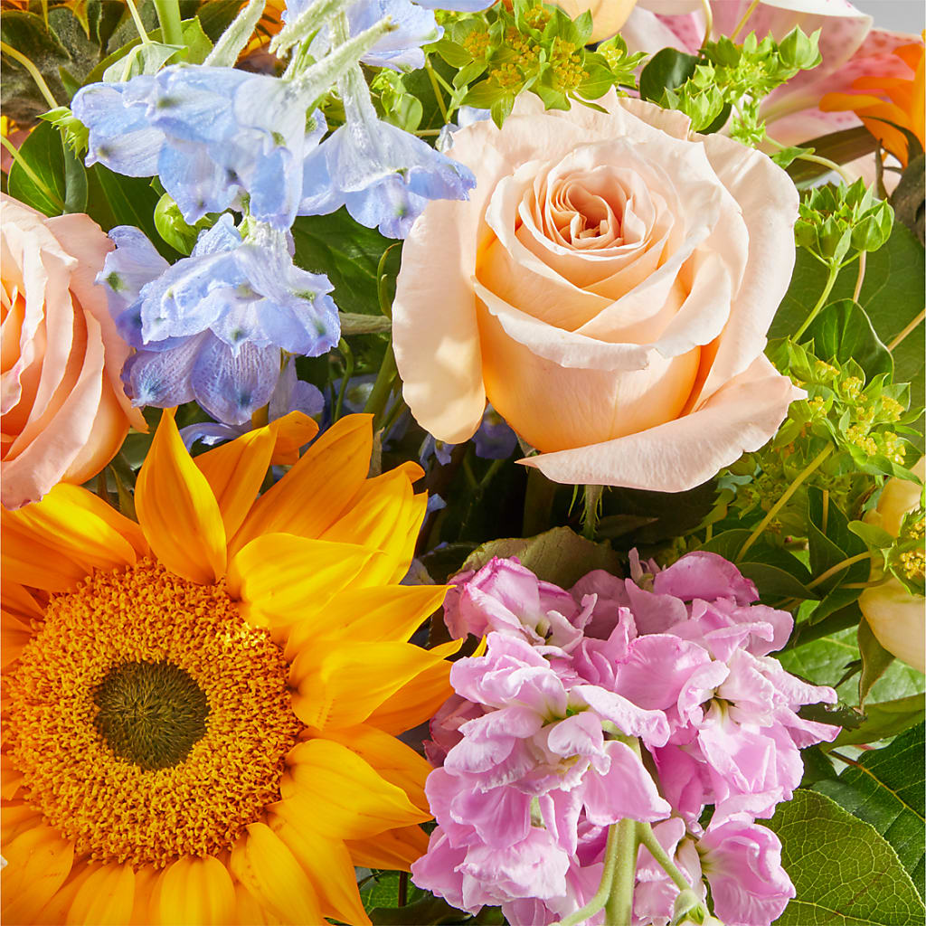 Dreamy Meadows Bouquet –  Flowers By Roger Inc, Middletown OH