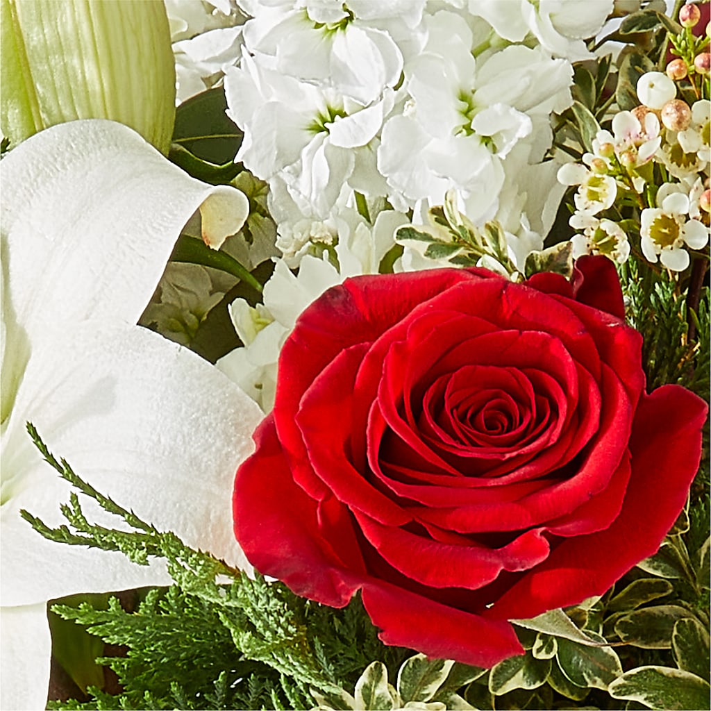 Twinkle Lights Bouquet –  Flowers By Roger Inc, Middletown OH