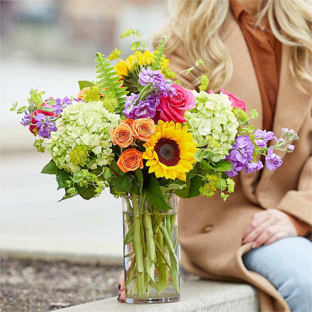 Vibrant Greetings Bouquet –  Flowers By Roger Inc, Middletown OH