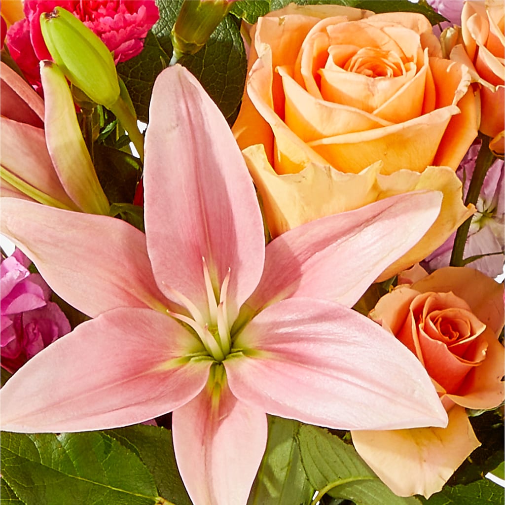Bisous Bouquet –  Flowers By Roger Inc, Middletown OH