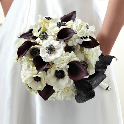 To Have and To Hold Bouquet –  Flowers By Roger Inc, Middletown OH