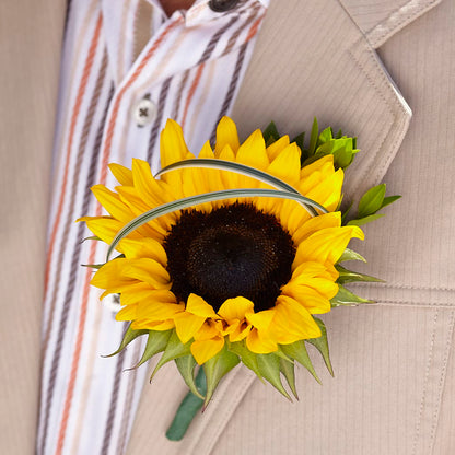 Free Spirit Boutonniere –  Flowers By Roger Inc, Middletown OH